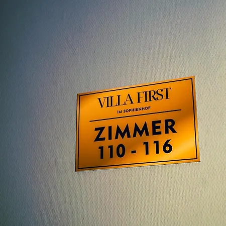 First Im Sophienhof 4*